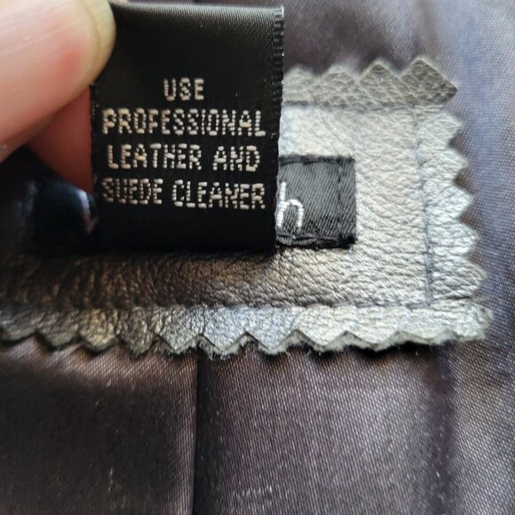 BUY AS IS: Willi Smith Silver Faux Leather Jacket/Blazer (Size: M) - Picture 11 of 16